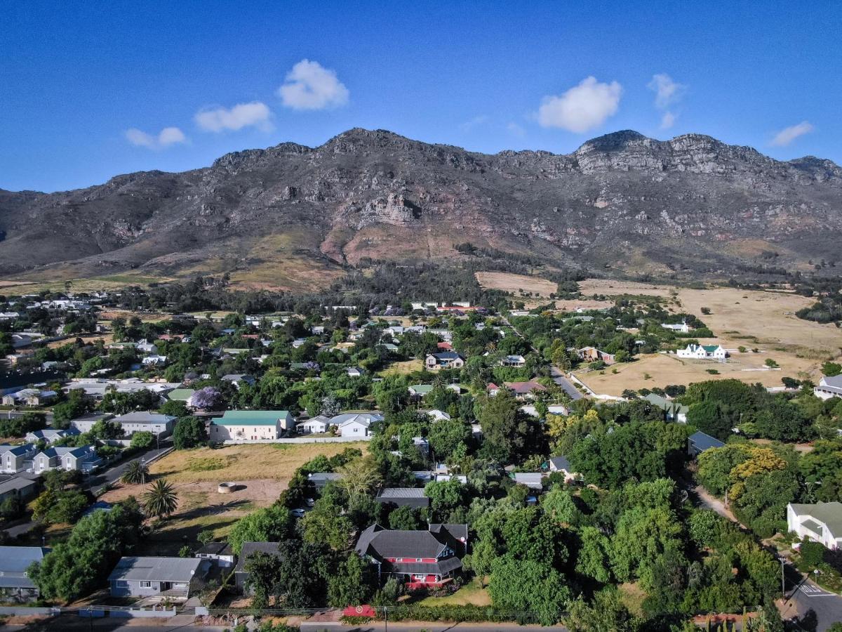 รูบี โรส Hotel Riebeek-West ภายนอก รูปภาพ