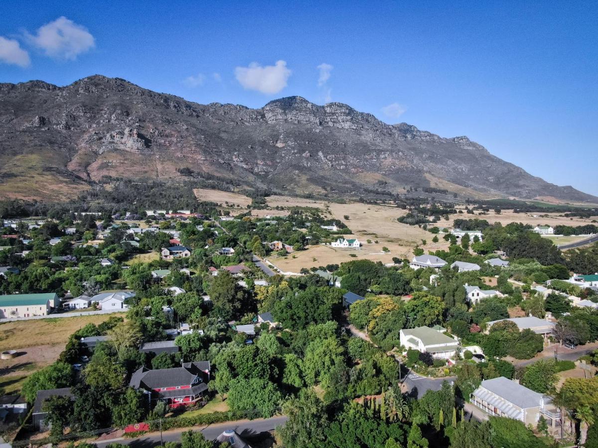 รูบี โรส Hotel Riebeek-West ภายนอก รูปภาพ
