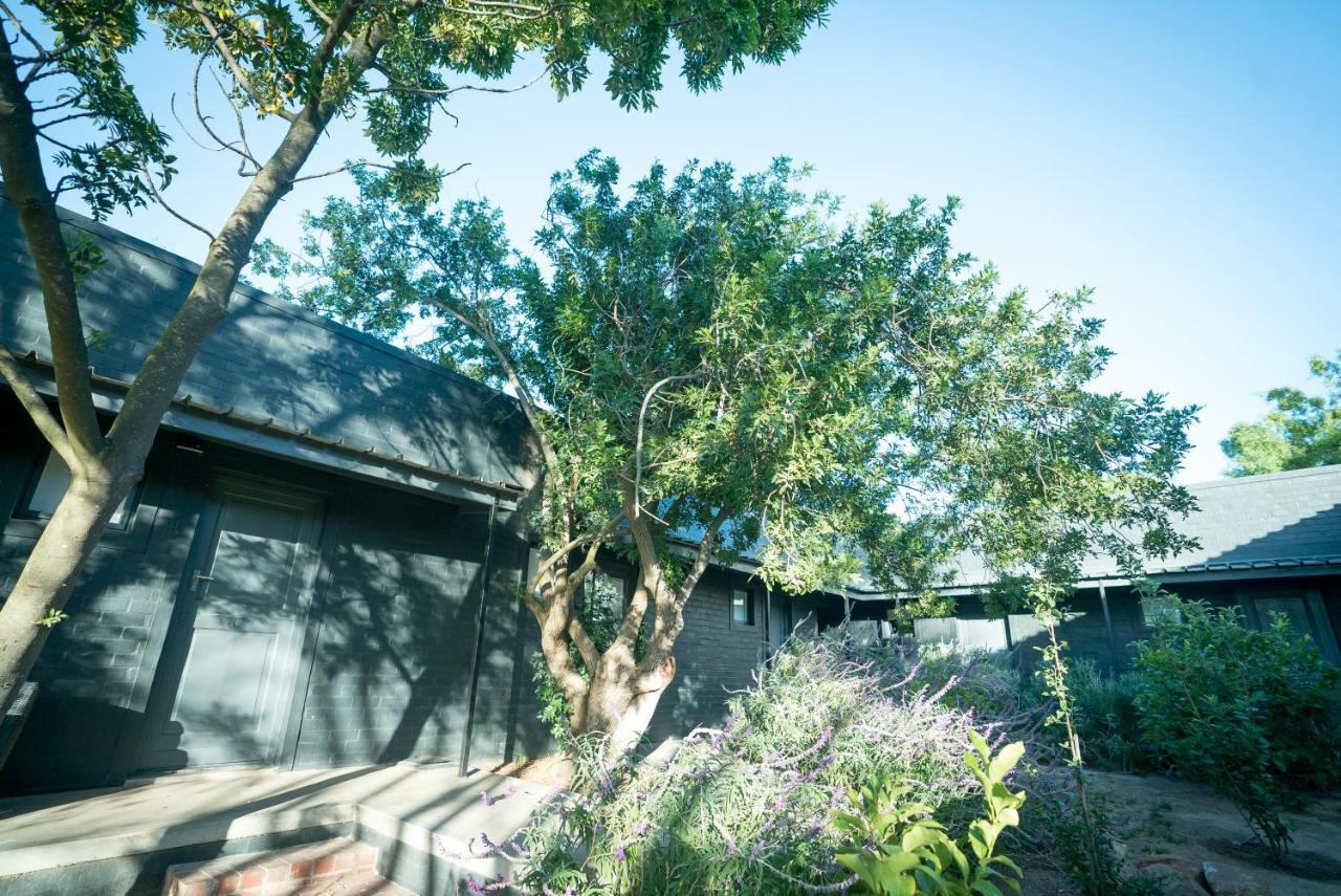 รูบี โรส Hotel Riebeek-West ภายนอก รูปภาพ